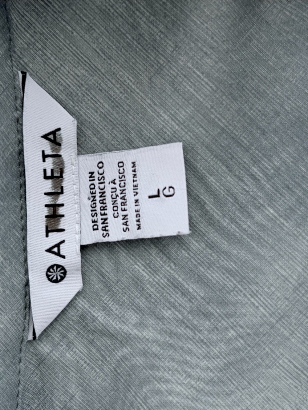 Athleta Urbanite Printed Tunic Blouse Gray Green Hidden Button Stretch Top Large - Picture 7 of 8